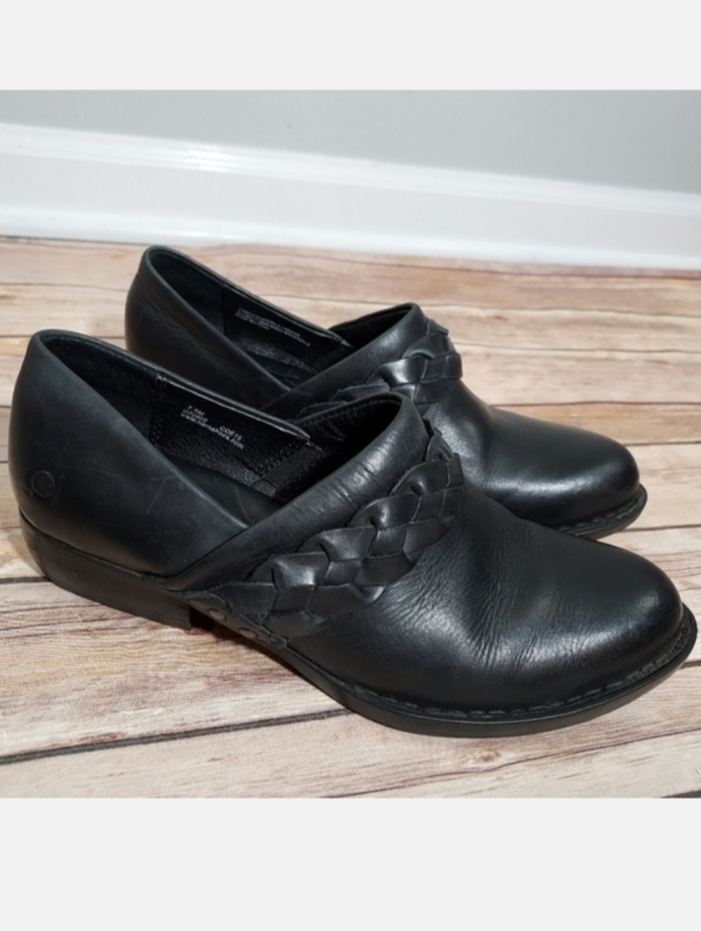Born black Hensley braided shoetie 7.5